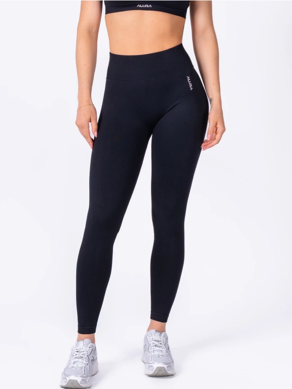 ALURA Cheeky Captivate Leggings NWOT NEVER WORN! XS